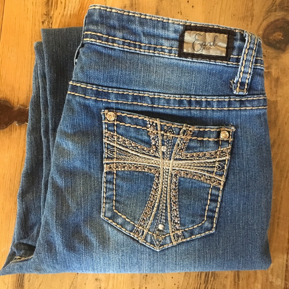 Earl Jeans